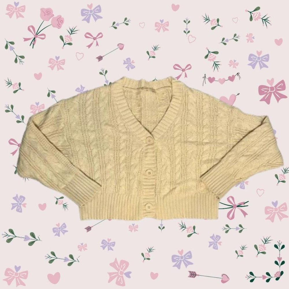 Cute Cropped Cream Cardigan